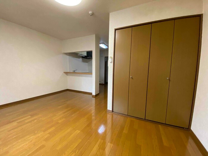 物件内観写真9　(居室)