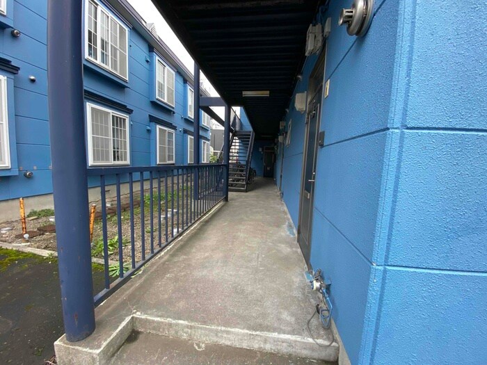 物件外観写真5　(エントランス部分)