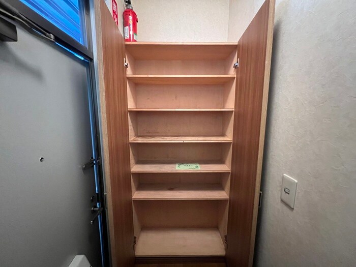 物件内観写真17　(靴箱)