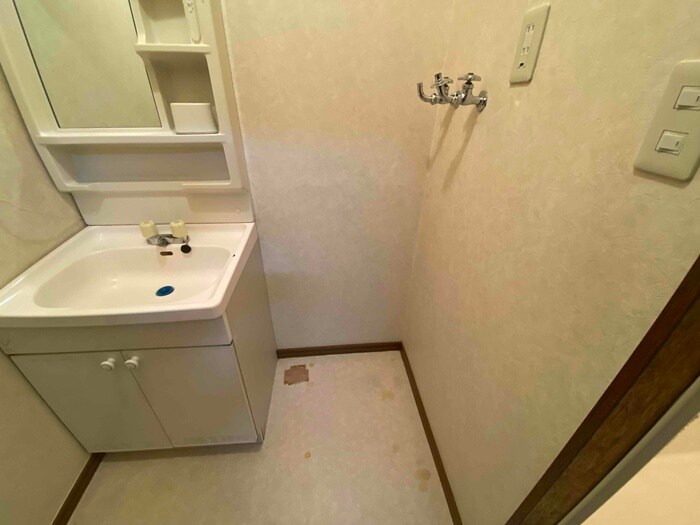 物件内観写真20　(洗濯機置場)