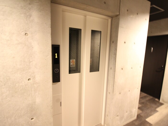 物件外観写真6　(建物設備)