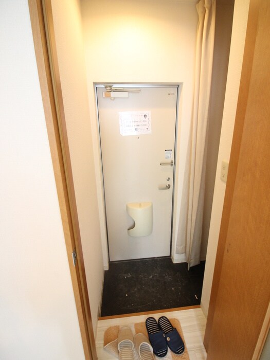 物件内観写真15　(玄関)