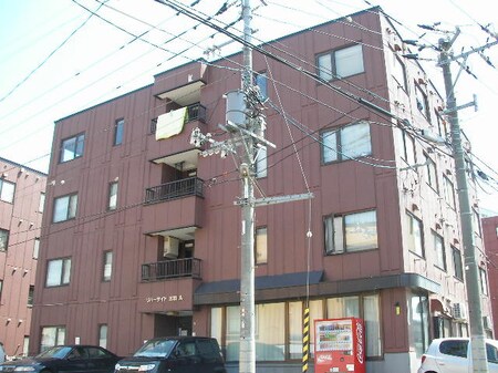 リバーサイド三和A外観写真