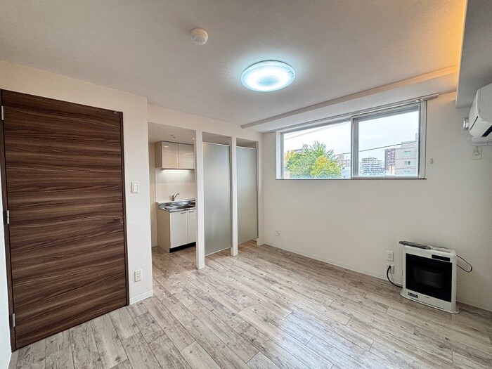 物件内観写真9　(居室)