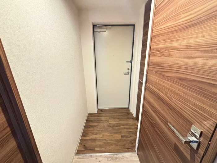 物件内観写真19　(玄関)