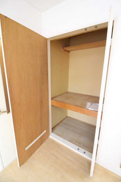 物件内観写真9　(収納)