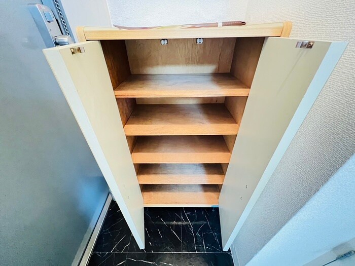 物件内観写真16　(靴箱)