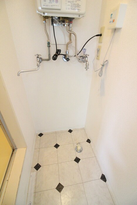 物件内観写真21　(洗濯機置場)