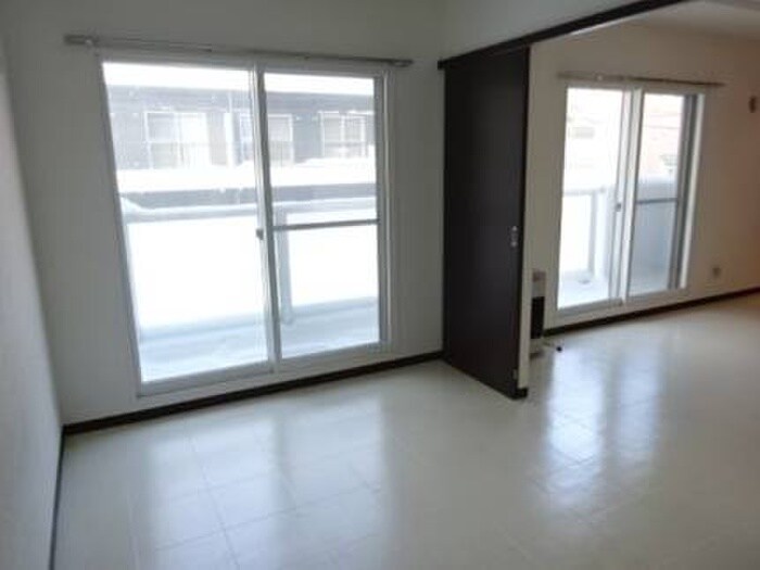 物件内観写真12　(居室)