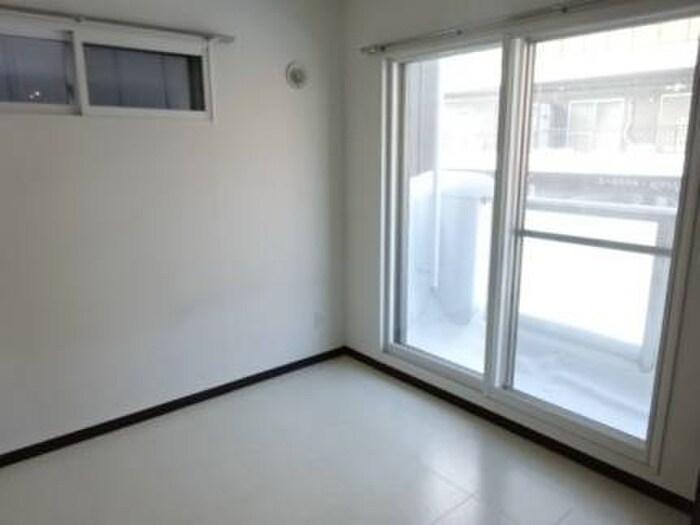 物件内観写真13　(居室)