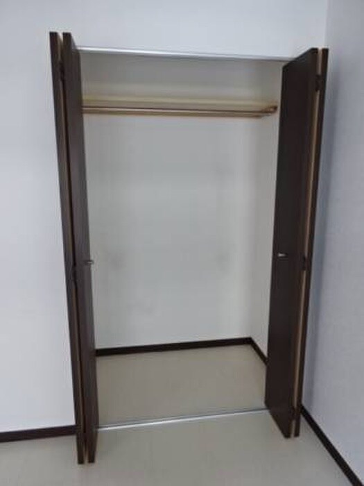 物件内観写真14　(収納)