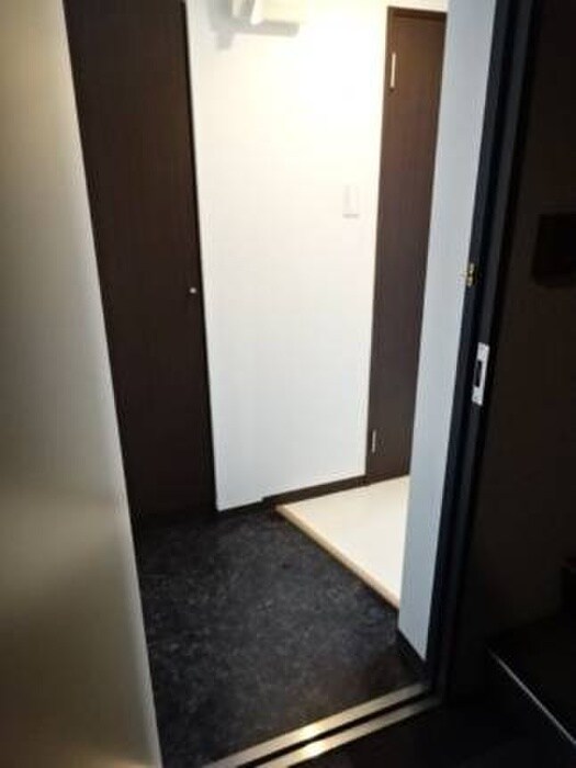 物件内観写真20　(玄関)