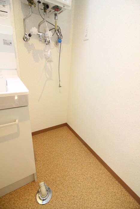 物件内観写真20　(洗濯機置場)