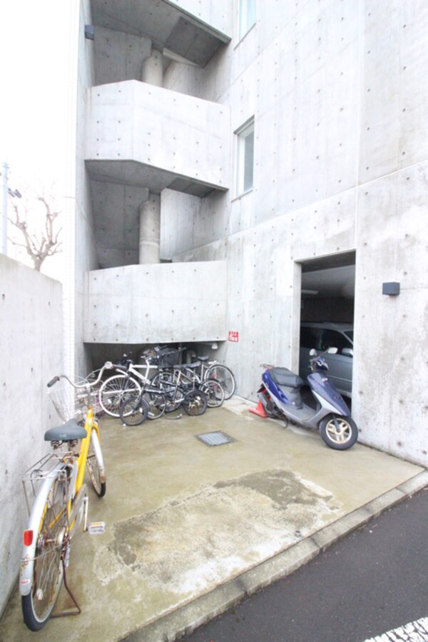 駐輪場