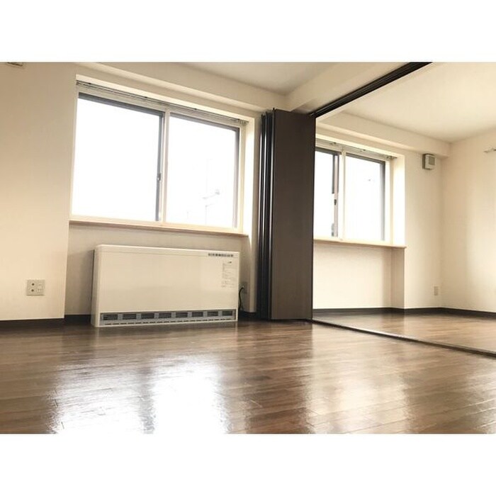 物件内観写真4　(居室)