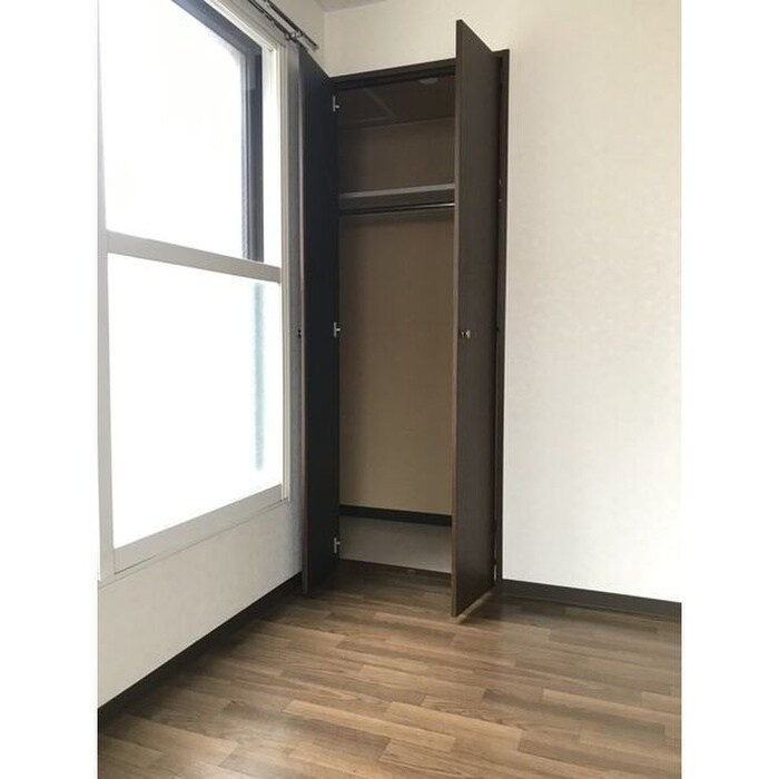 物件内観写真7　(収納)