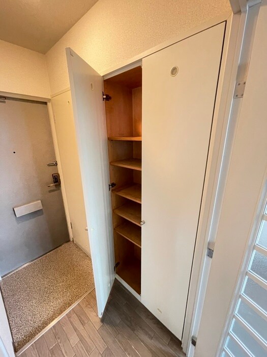 物件内観写真16　(靴箱)