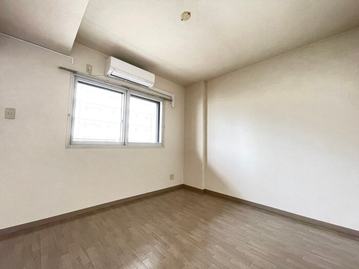 物件内観写真21　(居室)