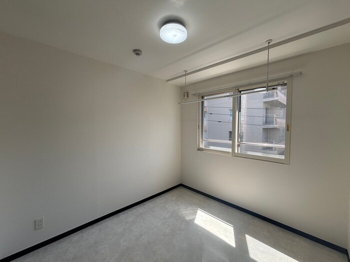 物件内観写真10　(居室)
