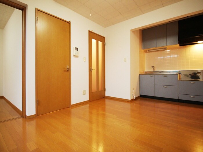 物件内観写真4　(居室)