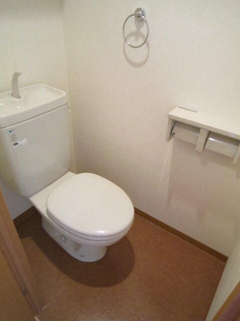 物件内観写真14　(トイレ)