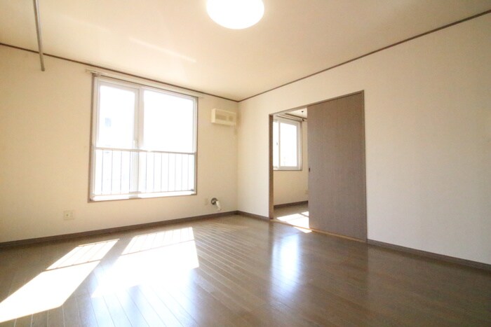 物件内観写真6　(居室)