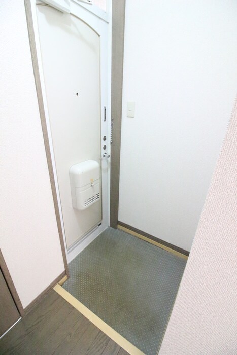 物件内観写真15　(玄関)