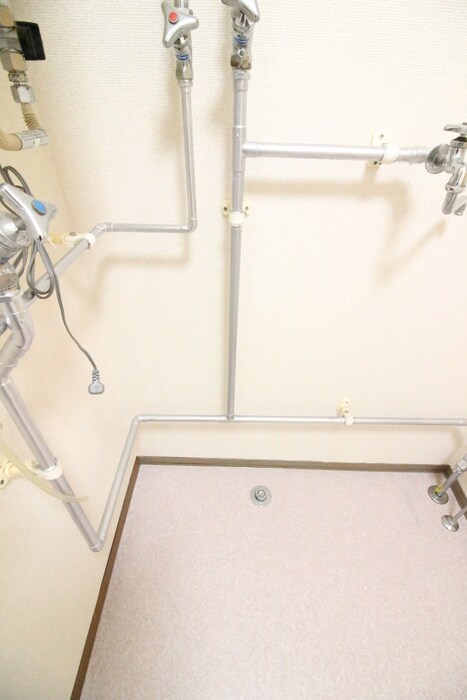 物件内観写真17　(洗濯機置場)