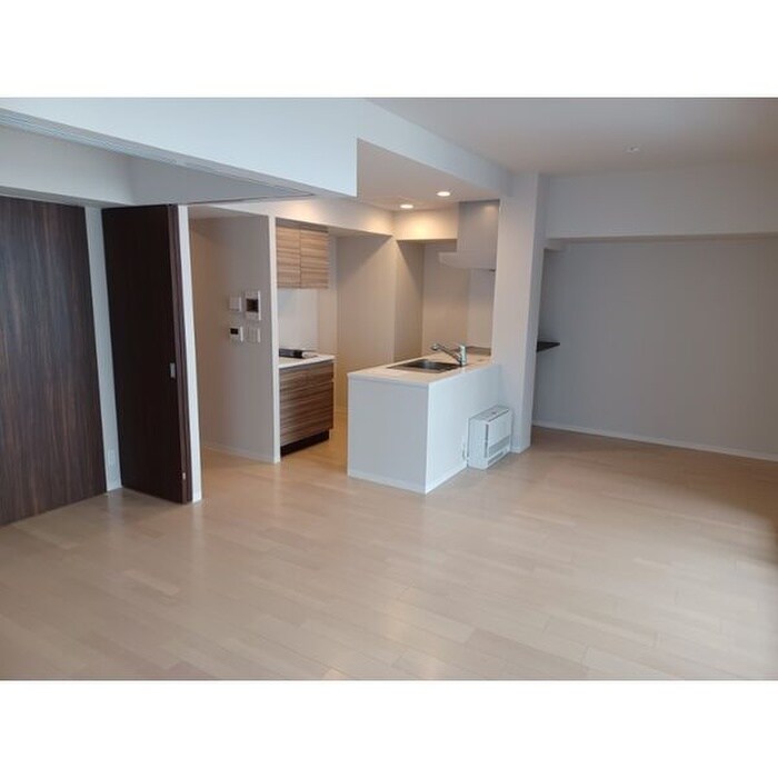 物件内観写真3　(居室)