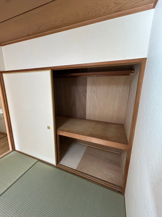 物件内観写真15　(収納)