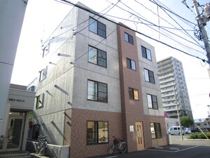 ヒ－ルコ－トⅡ外観写真