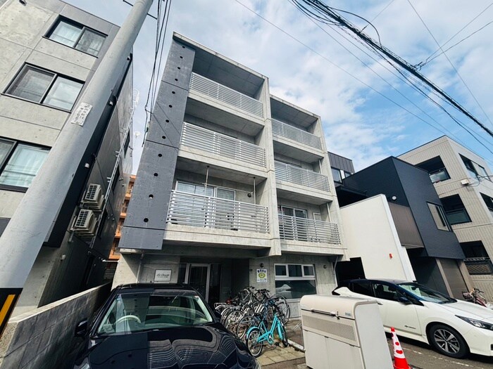 物件外観写真1　(外観写真)