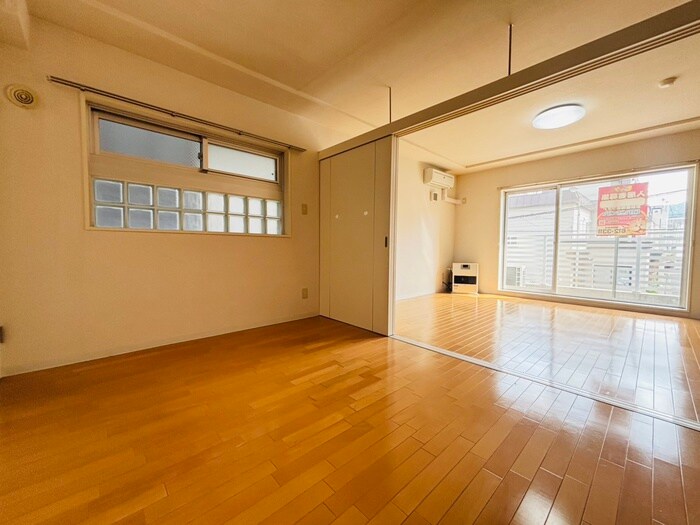 物件内観写真11　(居室)