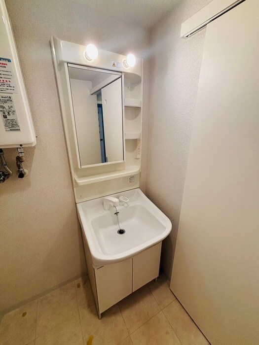 物件内観写真18　(洗面)