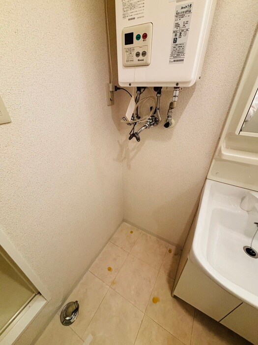 物件内観写真22　(洗濯機置場)