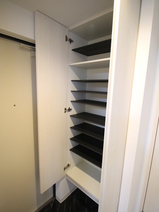 物件内観写真17　(靴箱)