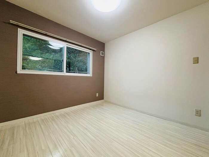 物件内観写真14　(居室)