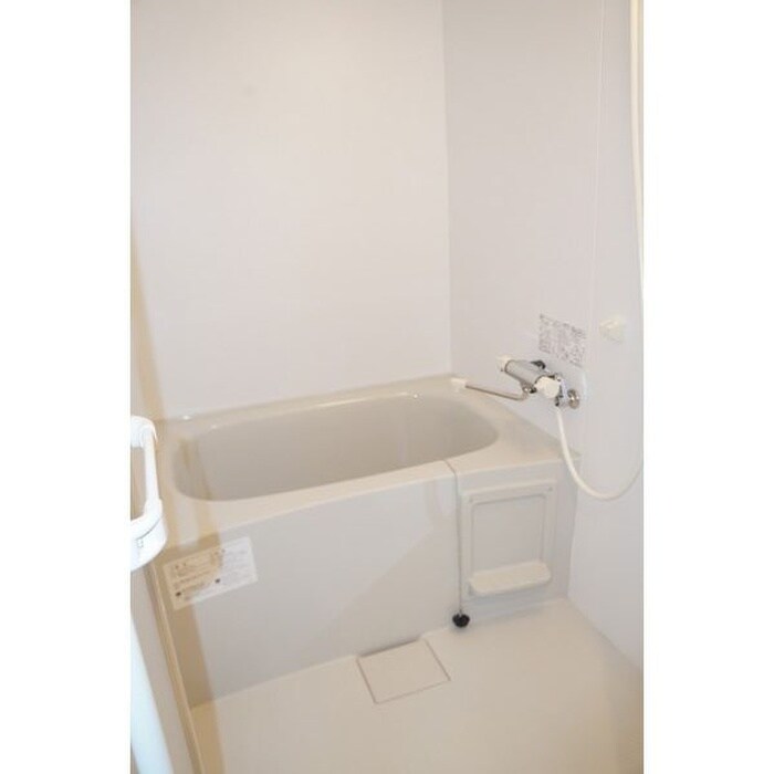 物件内観写真12　(バス／シャワールーム等)