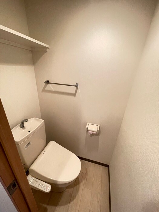 物件内観写真13　(トイレ)