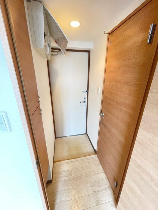 物件内観写真16　(玄関)