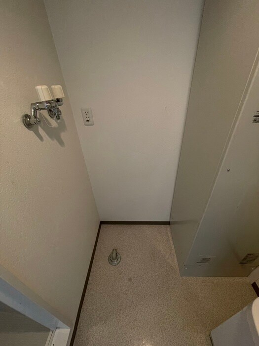 物件内観写真19　(洗濯機置場)
