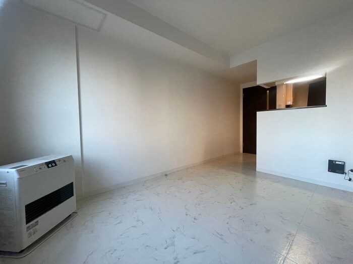 物件内観写真4　(居室)