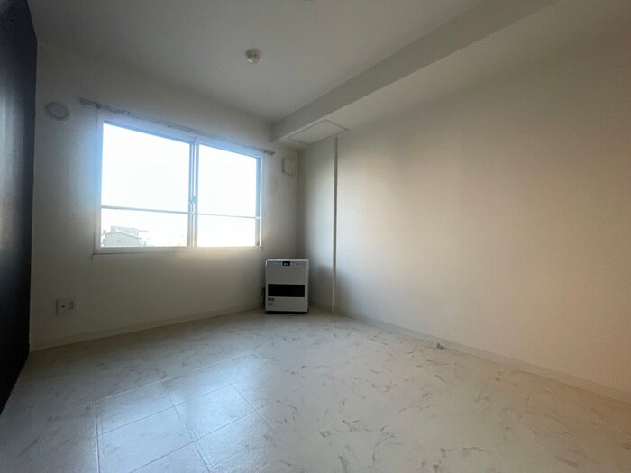 物件内観写真5　(居室)