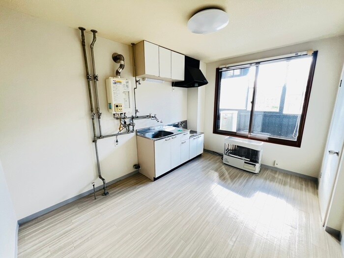 物件内観写真4　(居室)