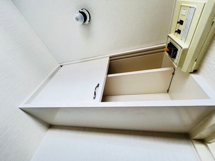 物件内観写真11　(靴箱)