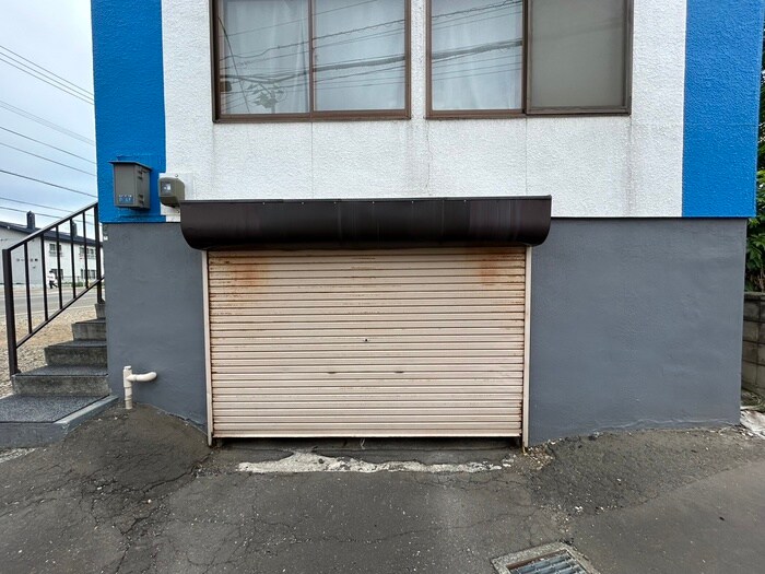 物件外観写真6　(駐車場)