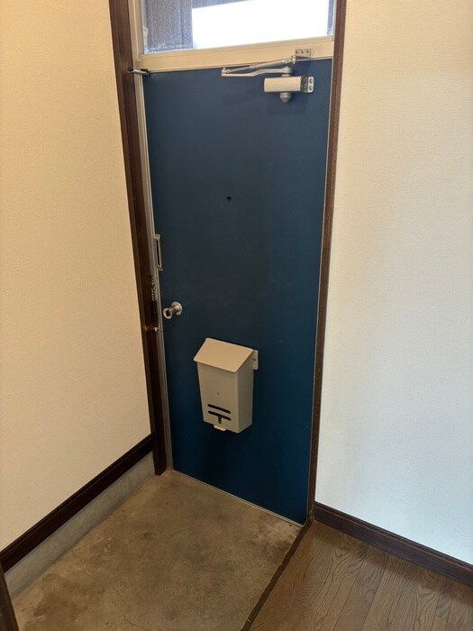 物件内観写真15　(玄関)