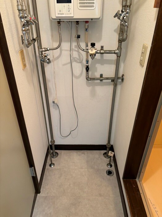 物件内観写真17　(洗濯機置場)