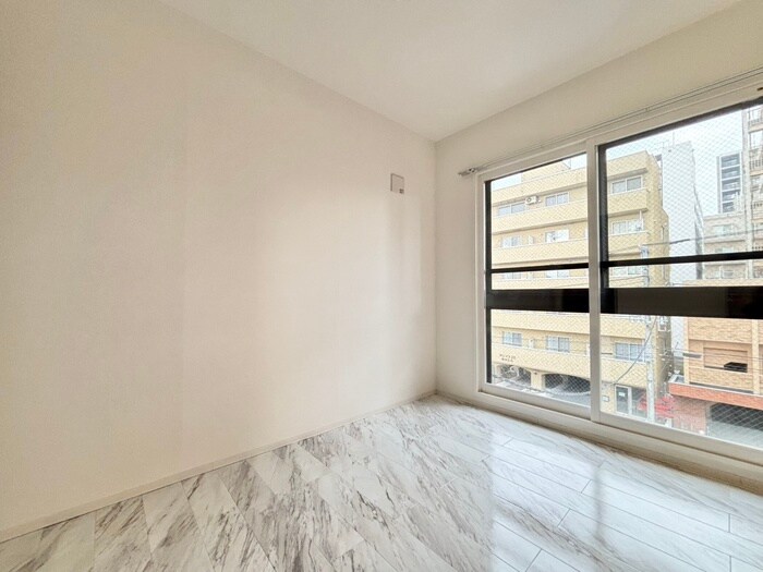 物件内観写真13　(居室)