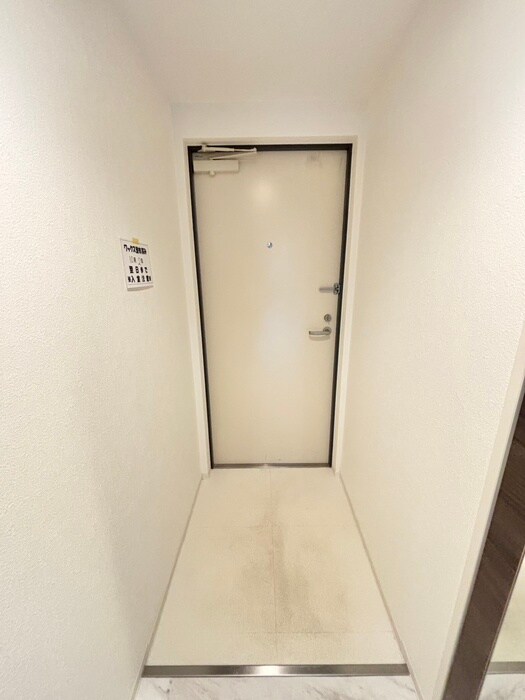 物件内観写真19　(玄関)